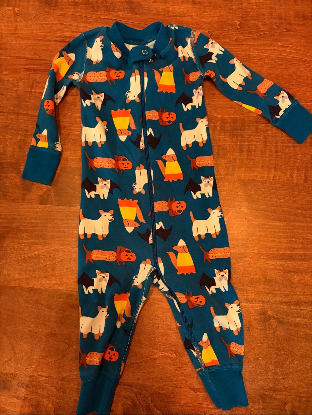 Hanna Andersson Blue Halloween Dog Print One-Piece Footie - never worn